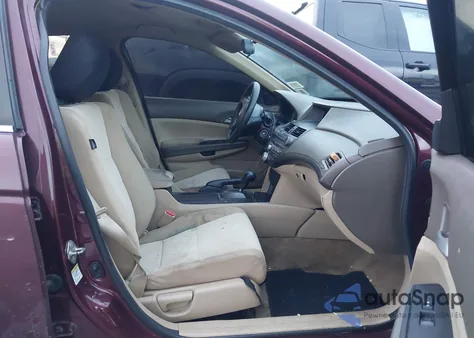 2010 Honda Accord 2.4 Lx z USA, uszkodzony, nr VIN 1HGCP2F39AA079154